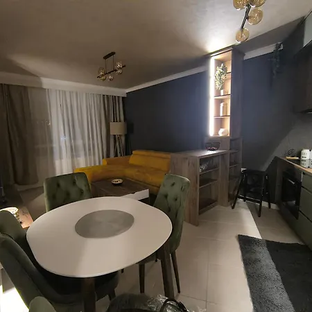 Mina Lux 公寓 Paraćin